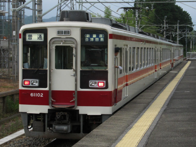 61102f