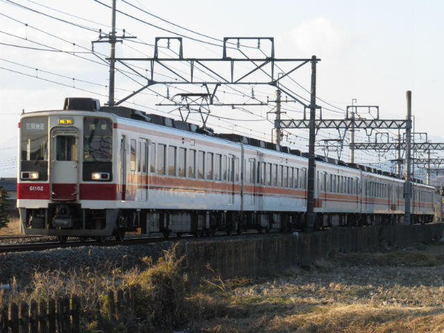 61102f